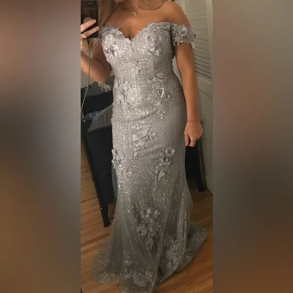 Portia and Scarlett Gown - Picture 4 of 6